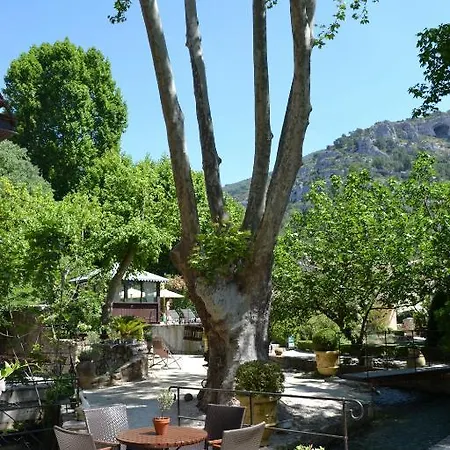 Du Poète Hotel